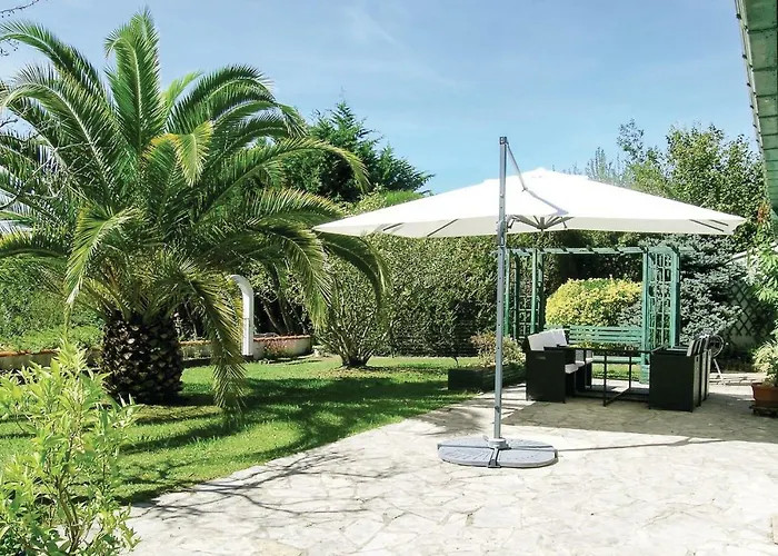 Awesome In Nyaraló Ustaritz