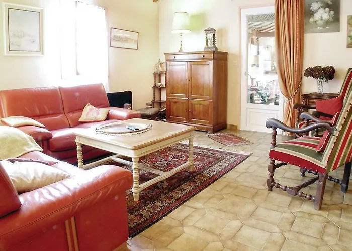 Awesome In * Ustaritz